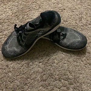 Nike Free RN Flyknit tennis shoes